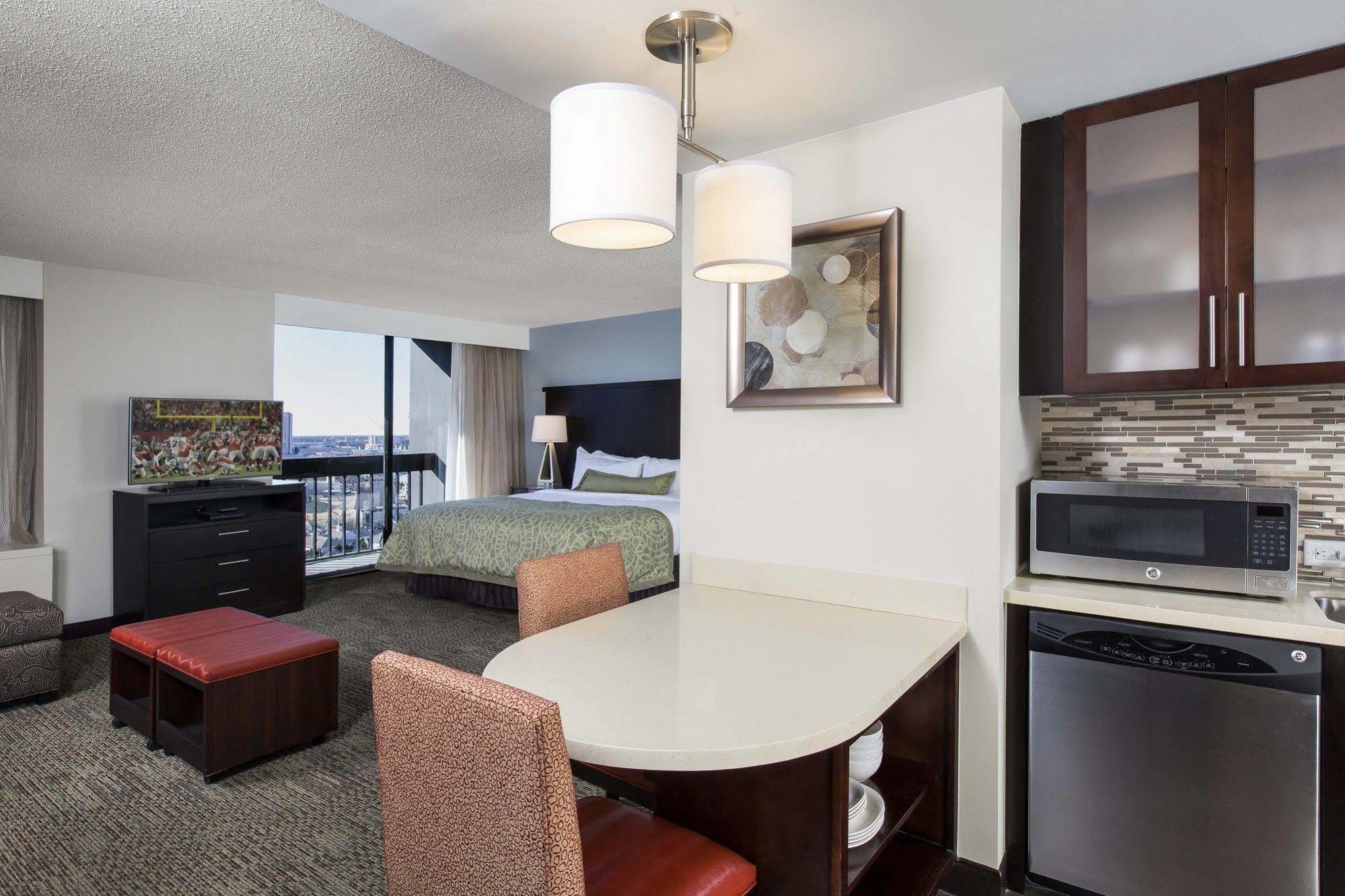 Staybridge Suites Atlanta - Midtown By Ihg Esterno foto