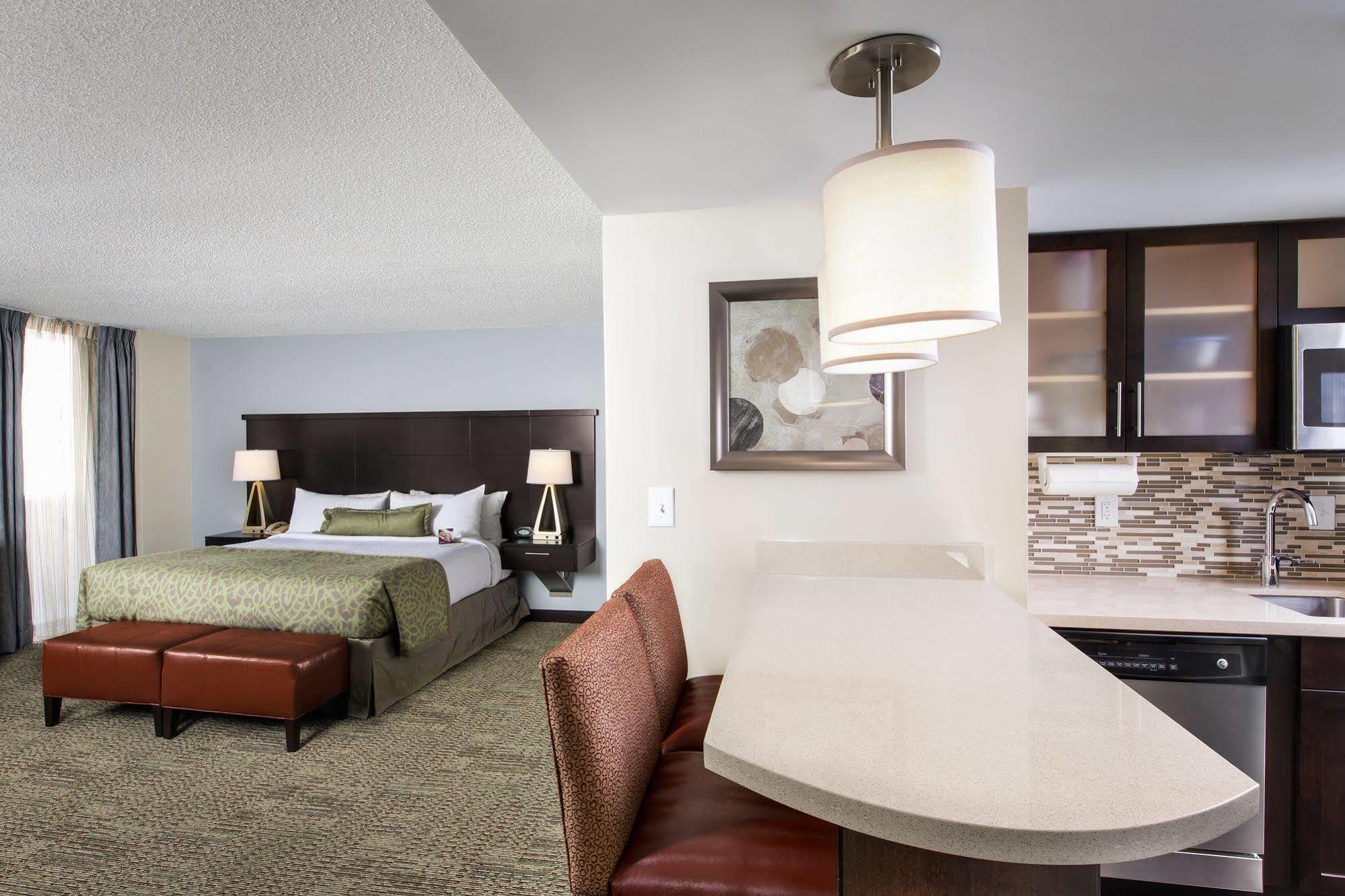 Staybridge Suites Atlanta - Midtown By Ihg Esterno foto